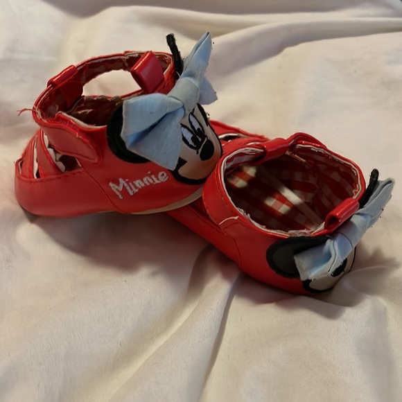 Minnie Mouse Red Sandals 6-12 Months Bow Back Disney Worn - Picture 6 of 8